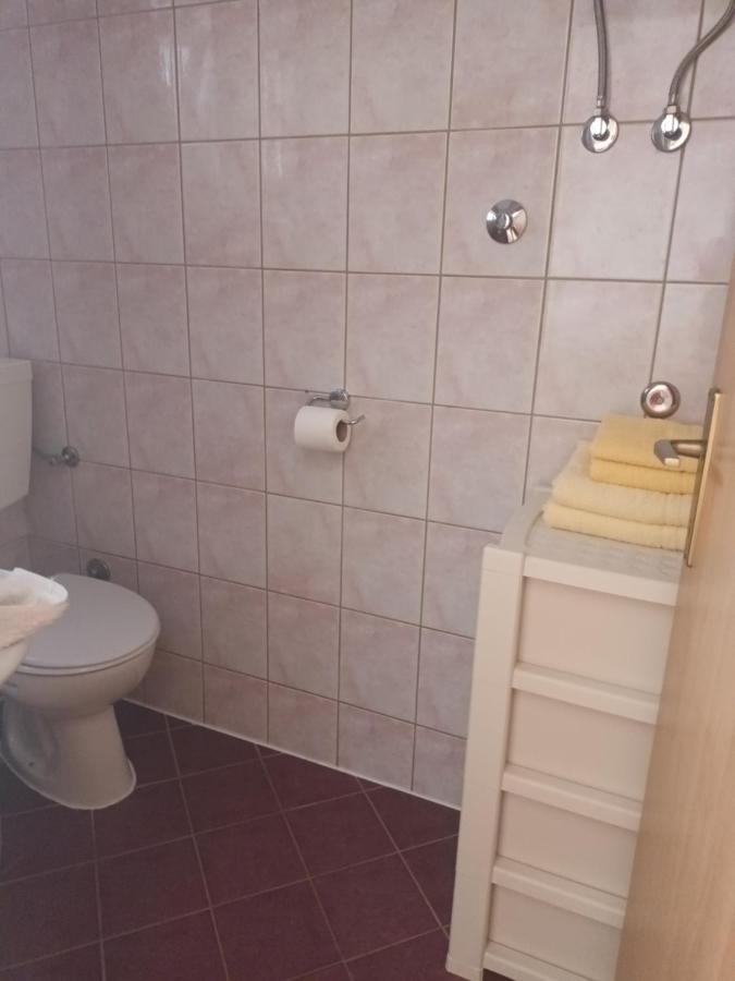 Volat Apartments Betina  Eksteriør bilde